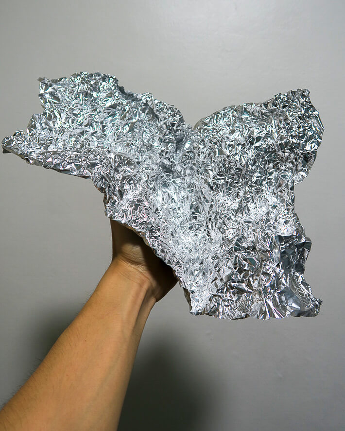 Create a bokehlicious backdrop with aluminium foil